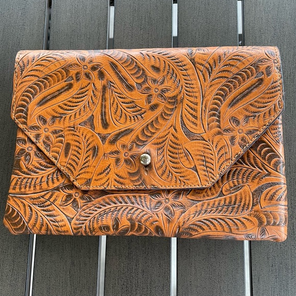 Altar'd State Handbags - ALTARD STATE LEATHER FLORAL ENVELOPE CLUTCH!!